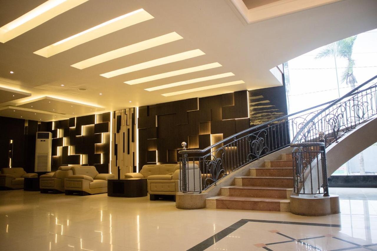 Karlita Hotel Tegal Tegal (Central Java) Exterior foto