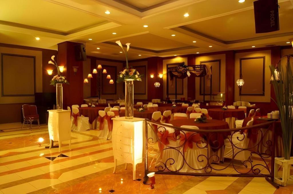 Karlita Hotel Tegal Tegal (Central Java) Exterior foto