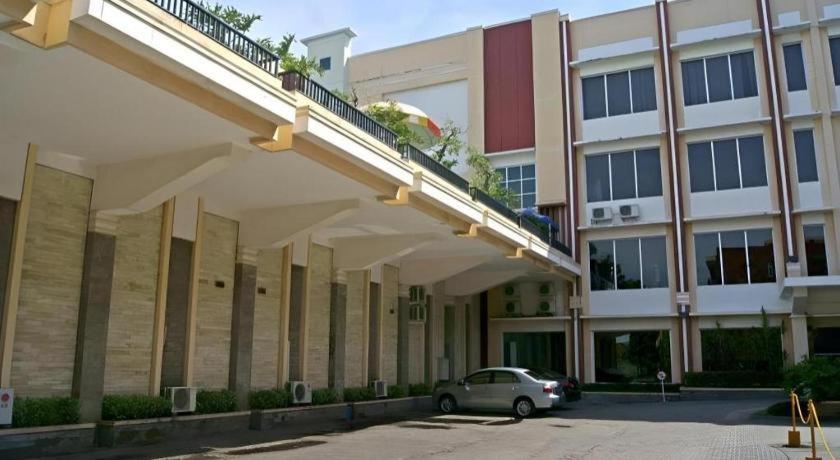 Karlita Hotel Tegal Tegal (Central Java) Exterior foto