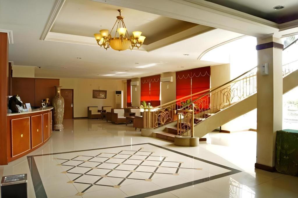 Karlita Hotel Tegal Tegal (Central Java) Exterior foto