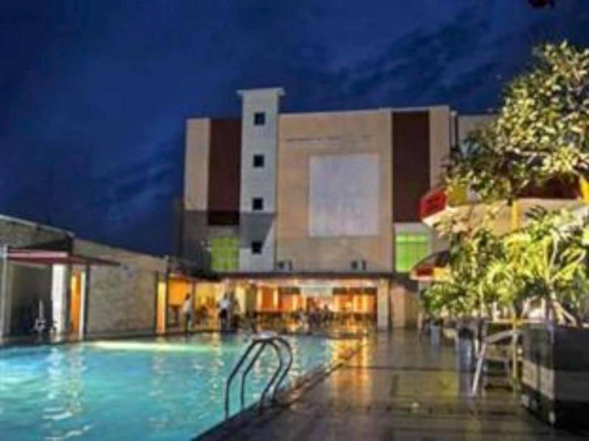 Karlita Hotel Tegal Tegal (Central Java) Exterior foto